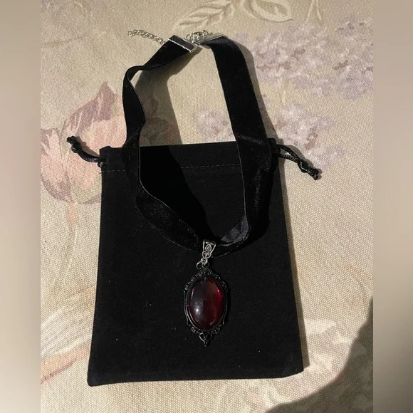 Gothic Choker 🖤 - Picture 4 of 4